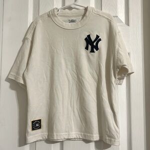 Practically new - only washed- NY Yankees shirt sold by A&F- 7/8